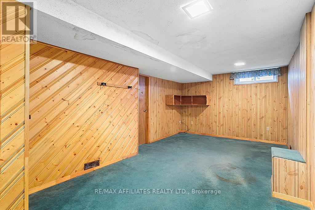1911 Simard Drive