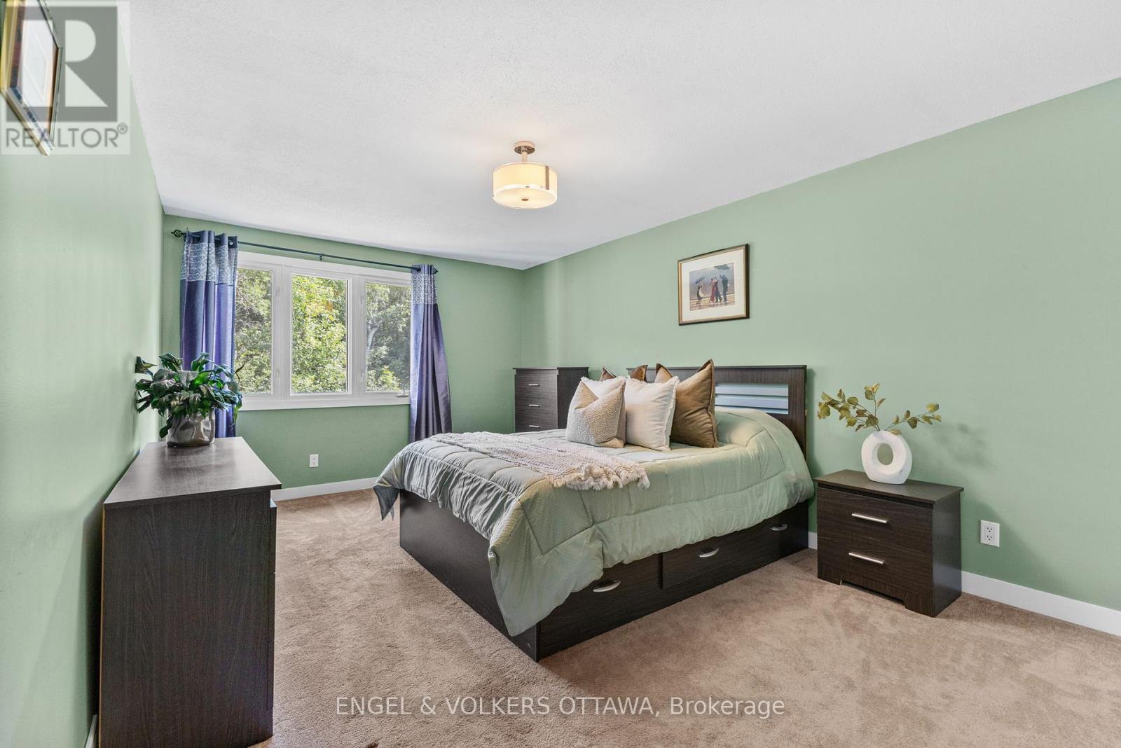 42d Benlea Drive
