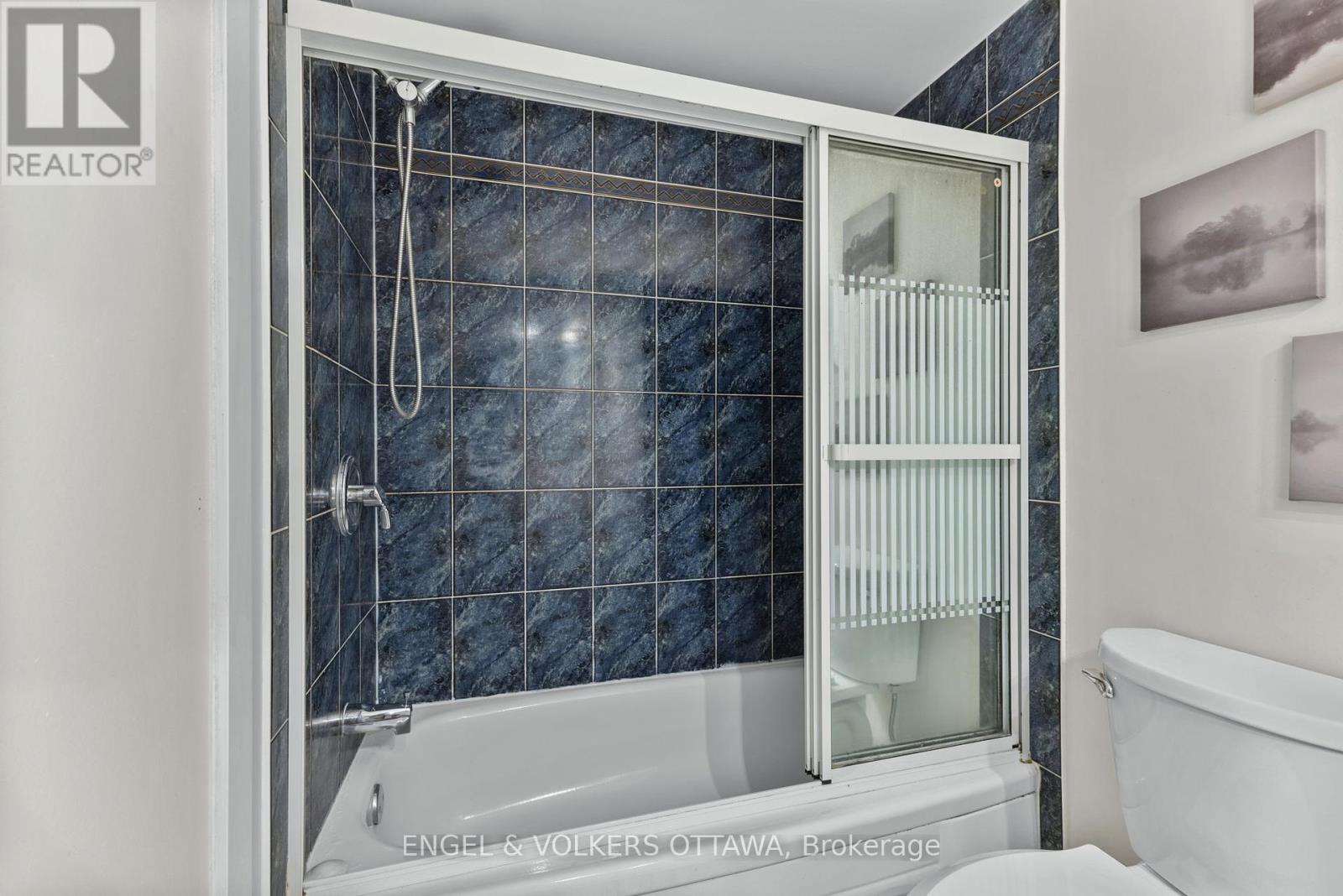 42d Benlea Drive