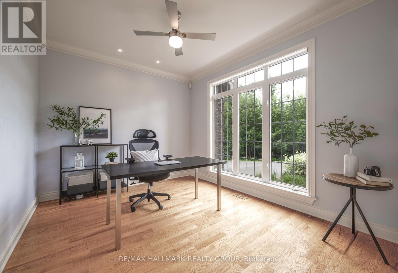 1431 Duchess Crescent