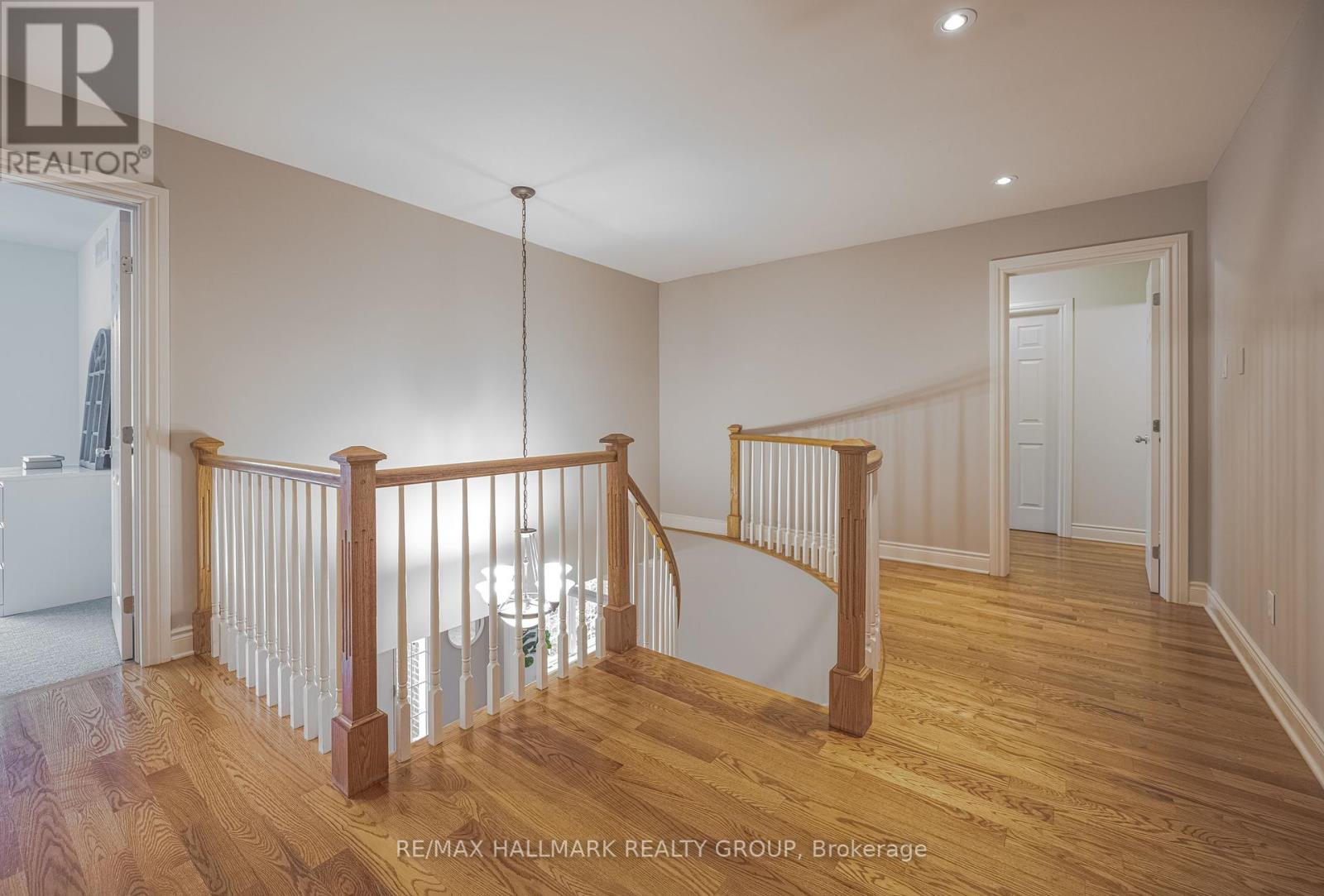 1431 Duchess Crescent