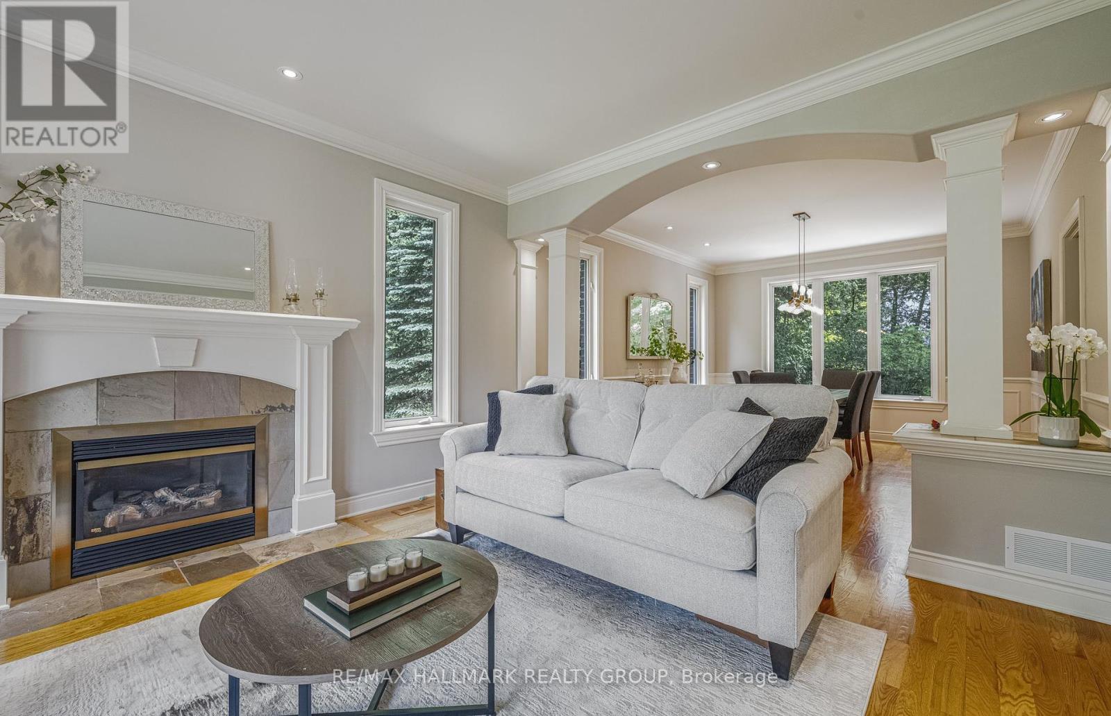 1431 Duchess Crescent