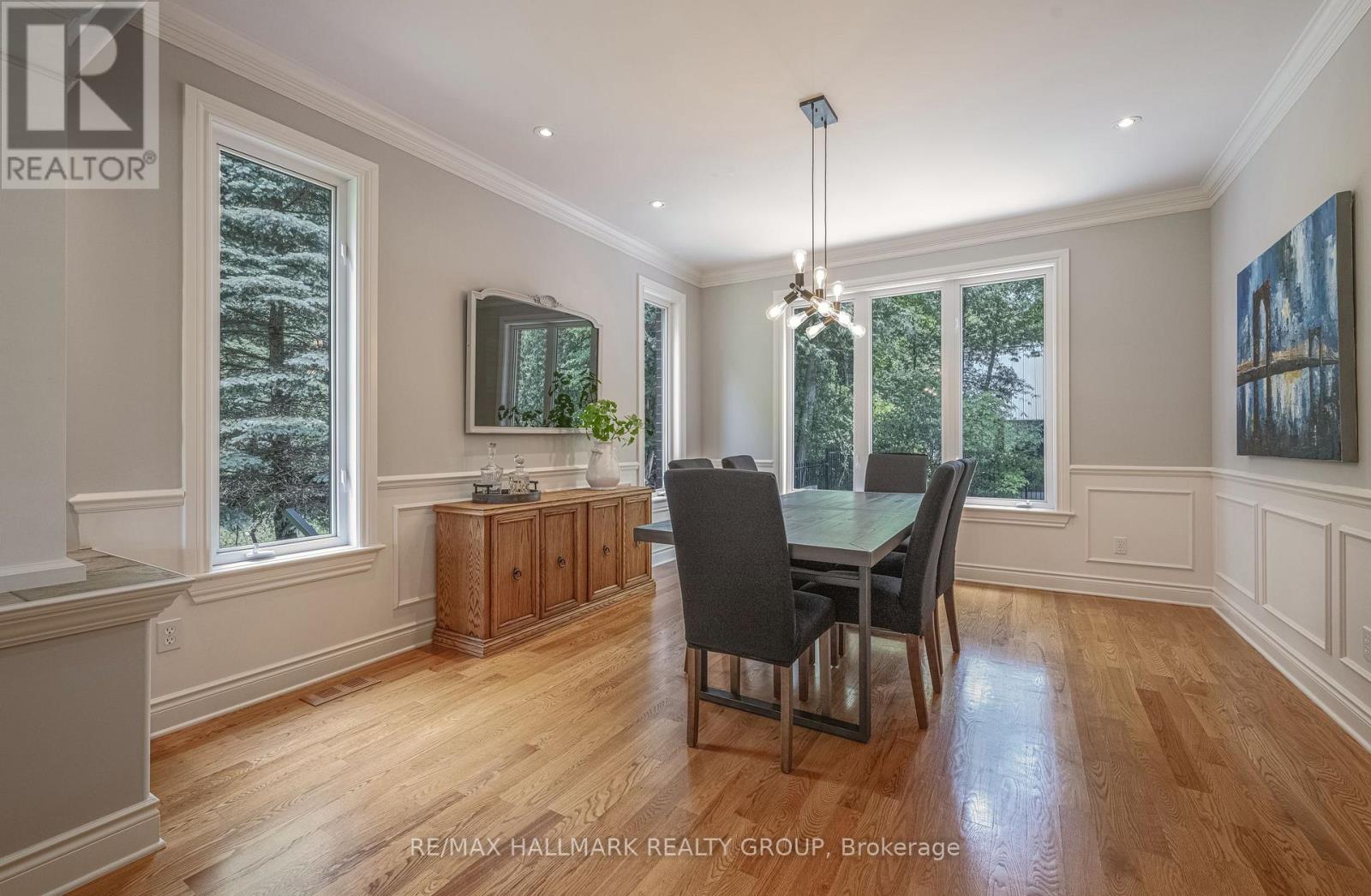 1431 Duchess Crescent