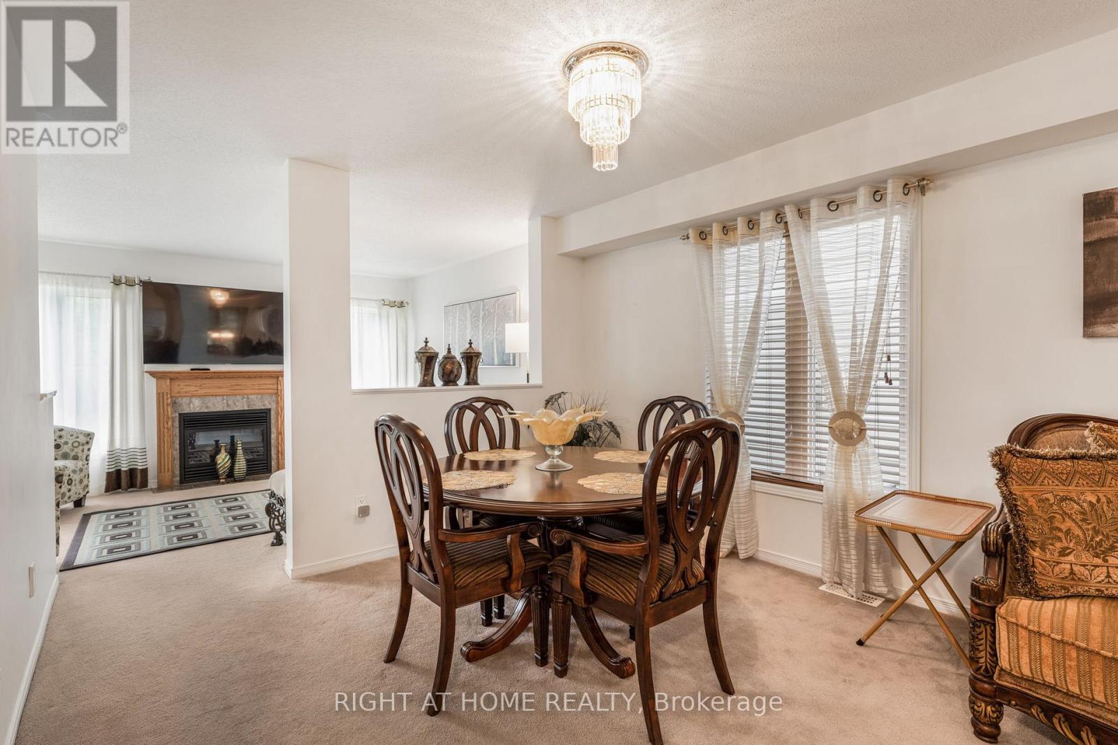 2383 Glandriel Crescent