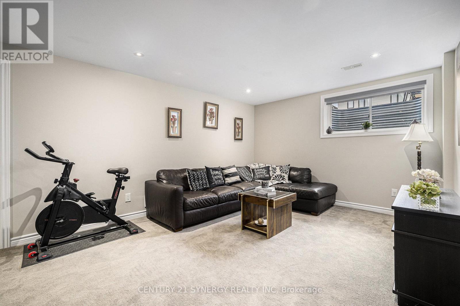 323 Livery Street
