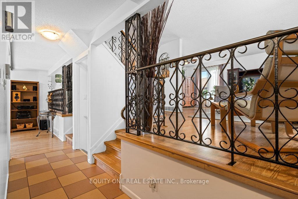 542 Sirois Avenue