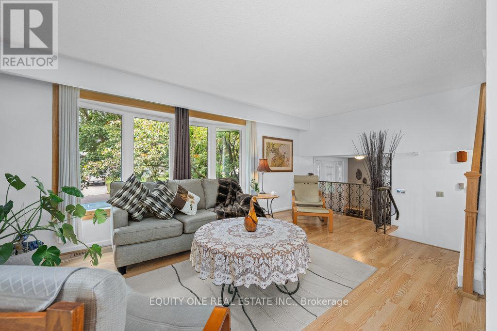 542 Sirois Avenue