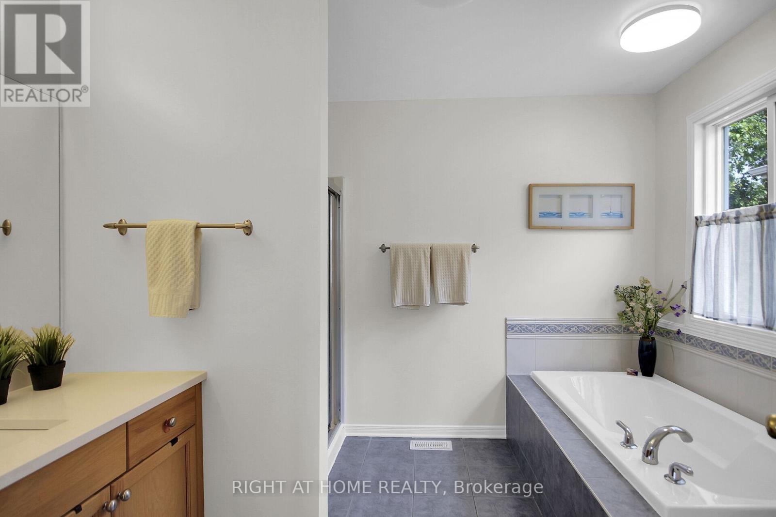 13 Sirocco Crescent