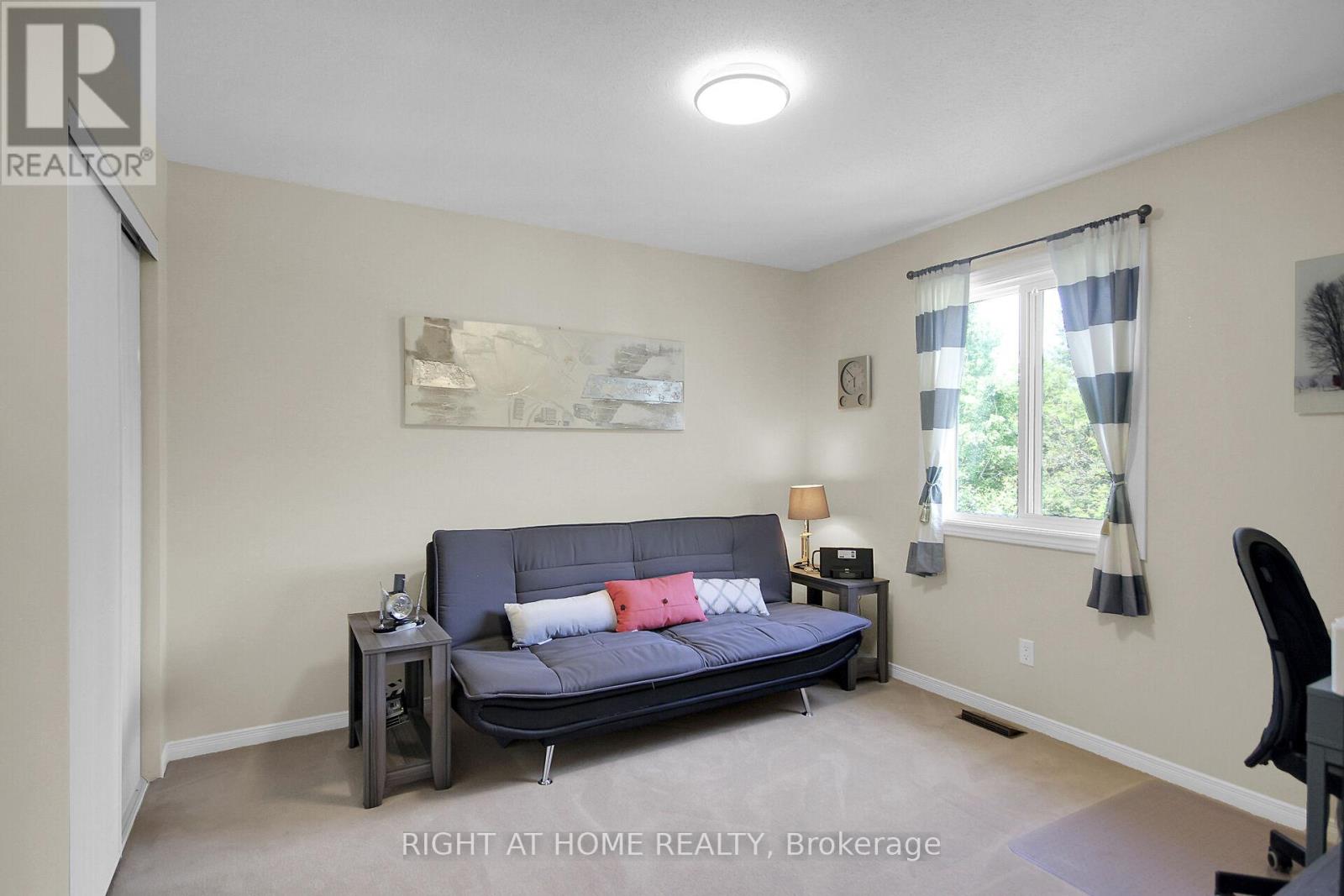 13 Sirocco Crescent