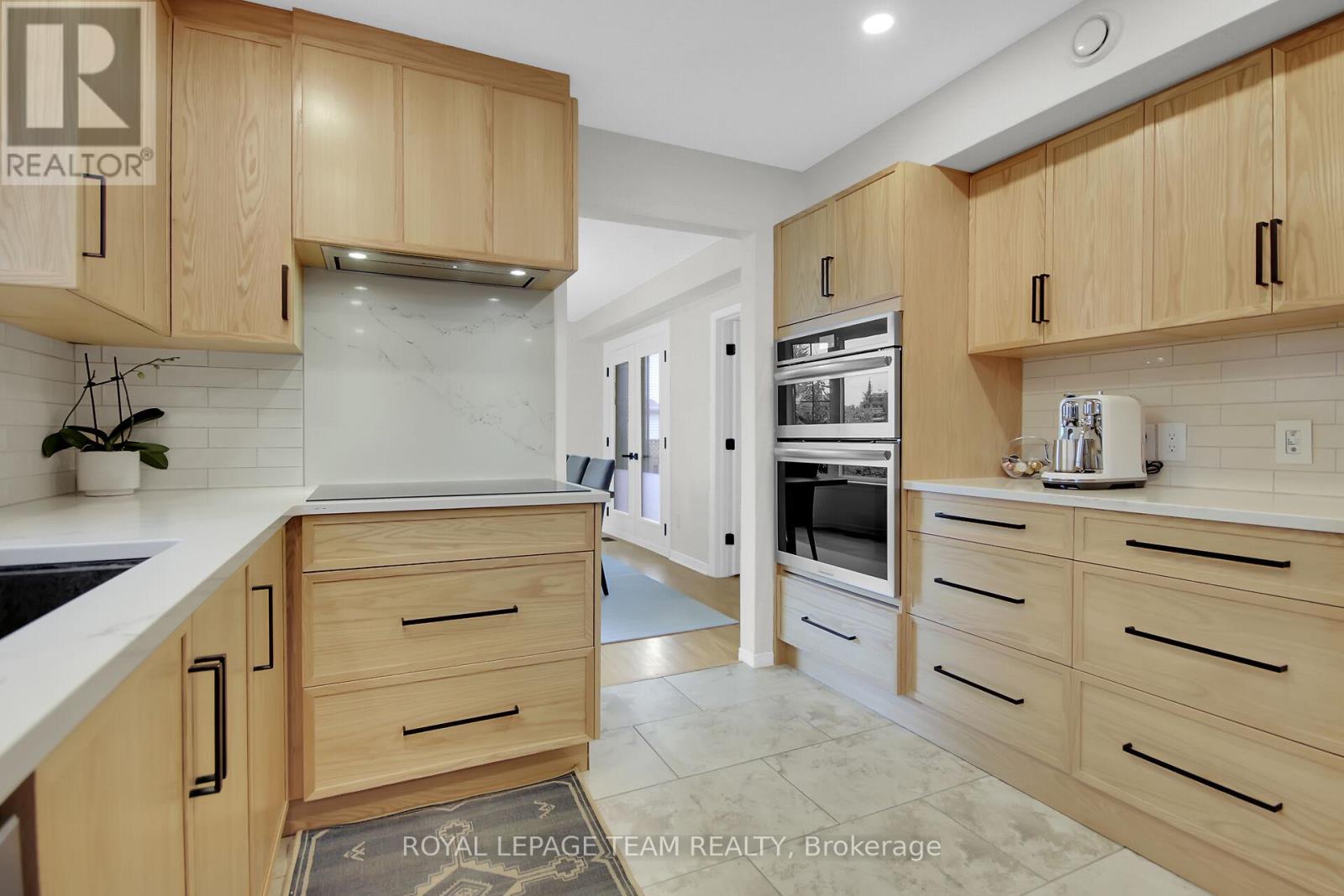 1571 Stanleyfield Crescent