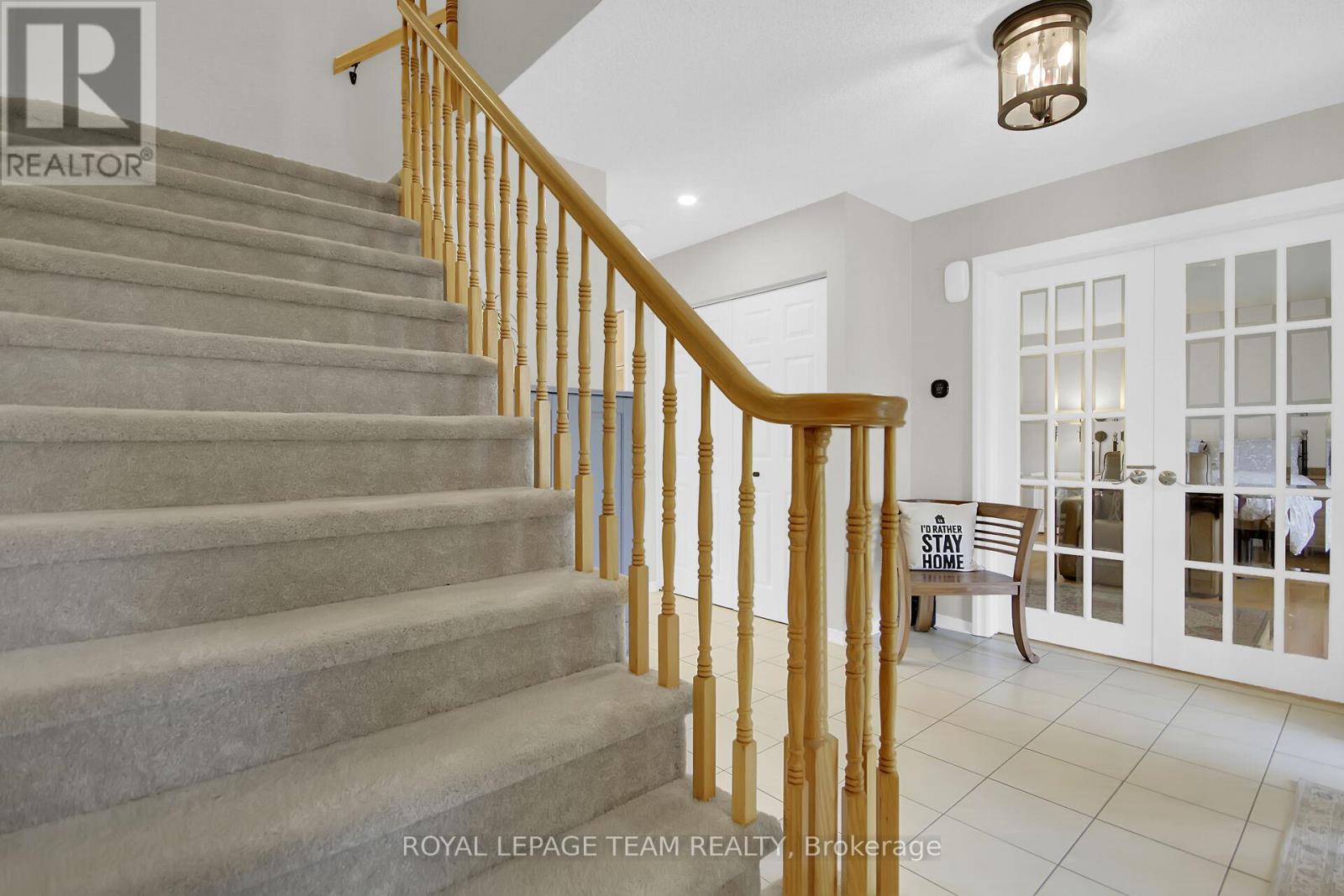 1571 Stanleyfield Crescent