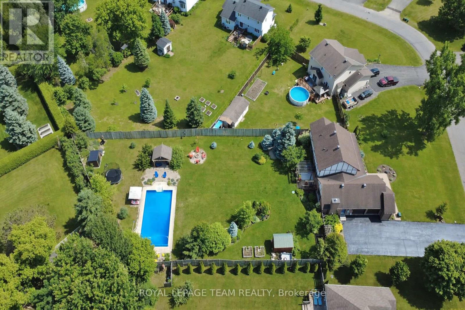 1571 Stanleyfield Crescent