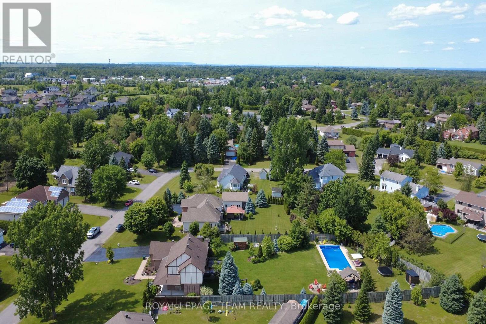 1571 Stanleyfield Crescent