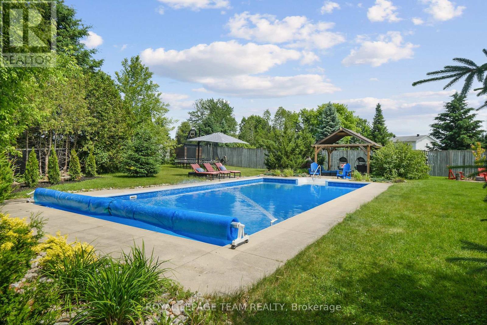 1571 Stanleyfield Crescent