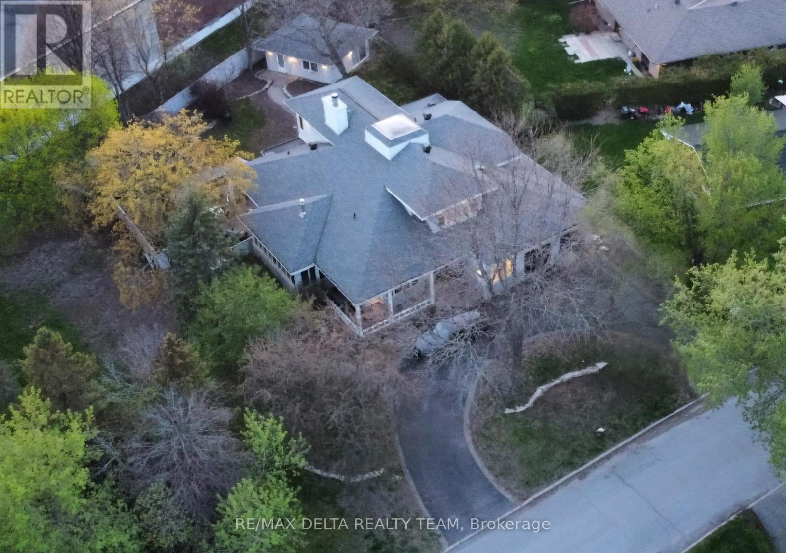 4 Aleutian Road