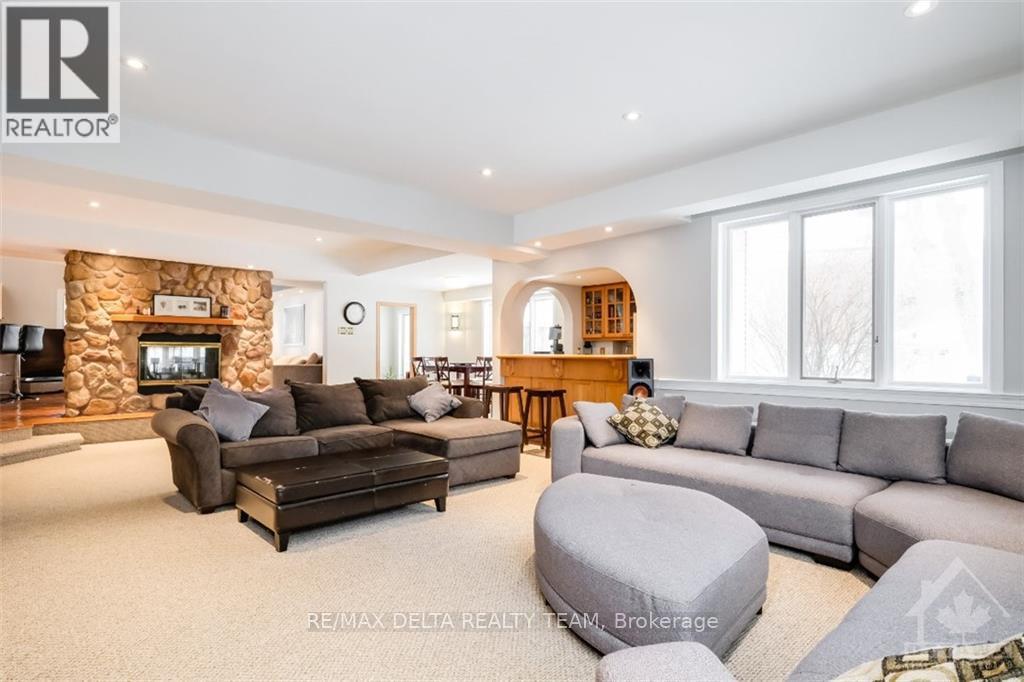 4 Aleutian Road