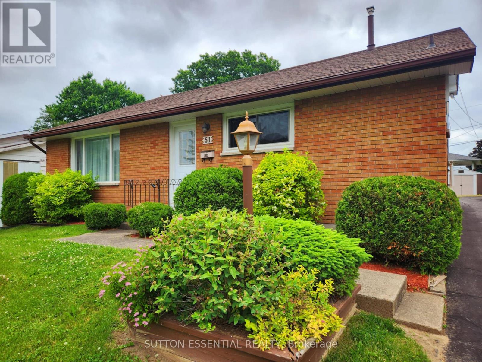 51 Manor Drive