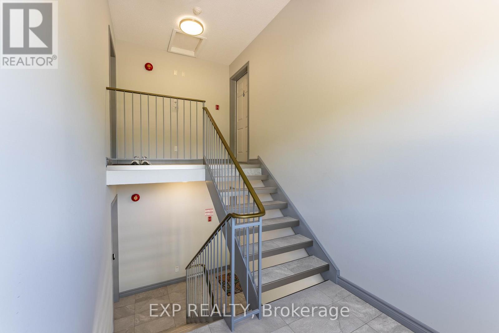 B6 - 160 Edwards Street
