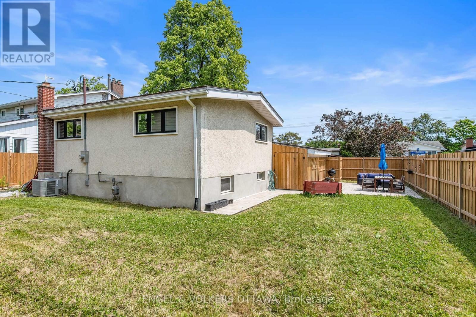 2061 Featherston Drive