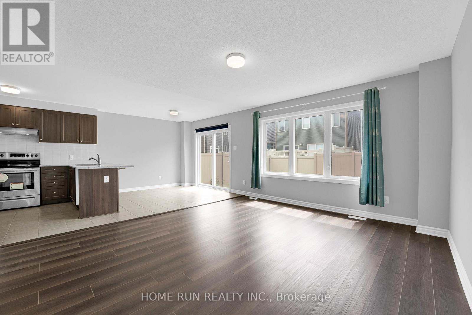 127 Unity Place