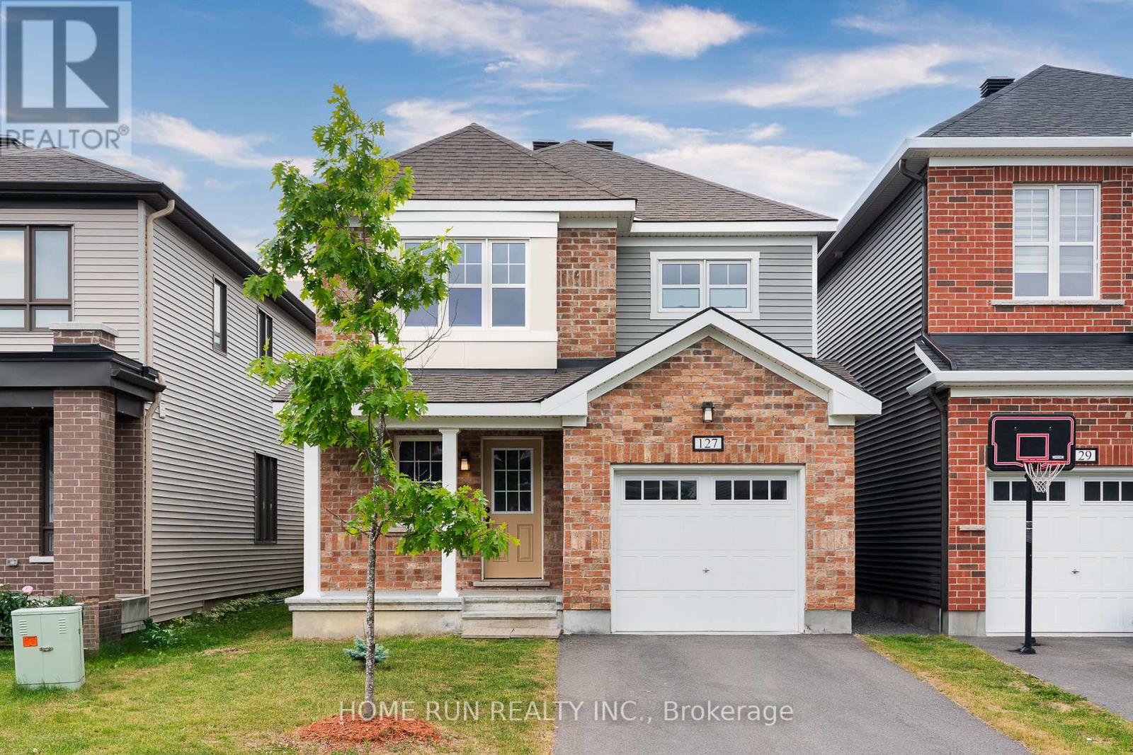 127 Unity Place