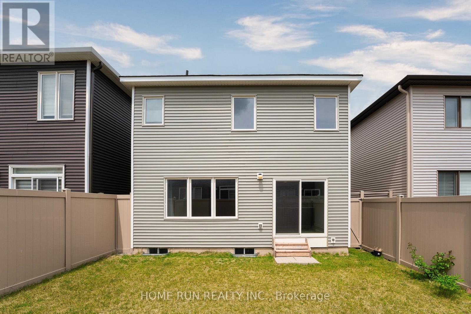 127 Unity Place