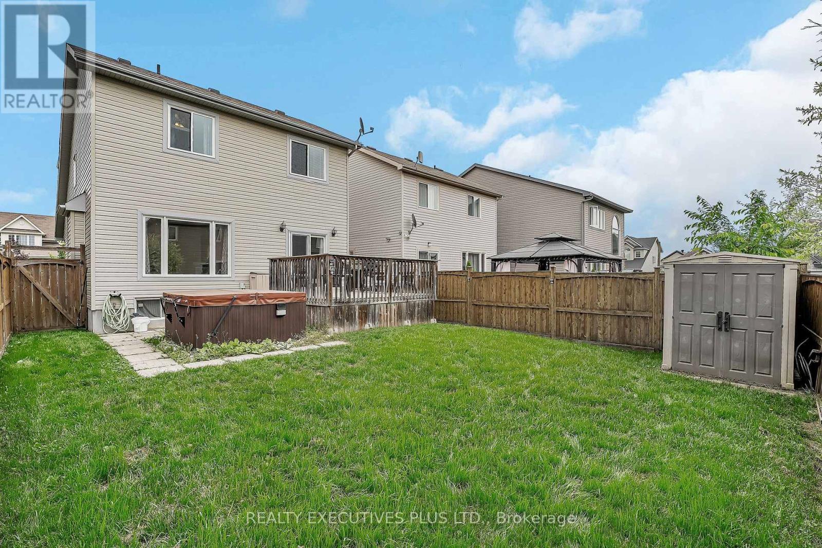 341 Jasper Crescent