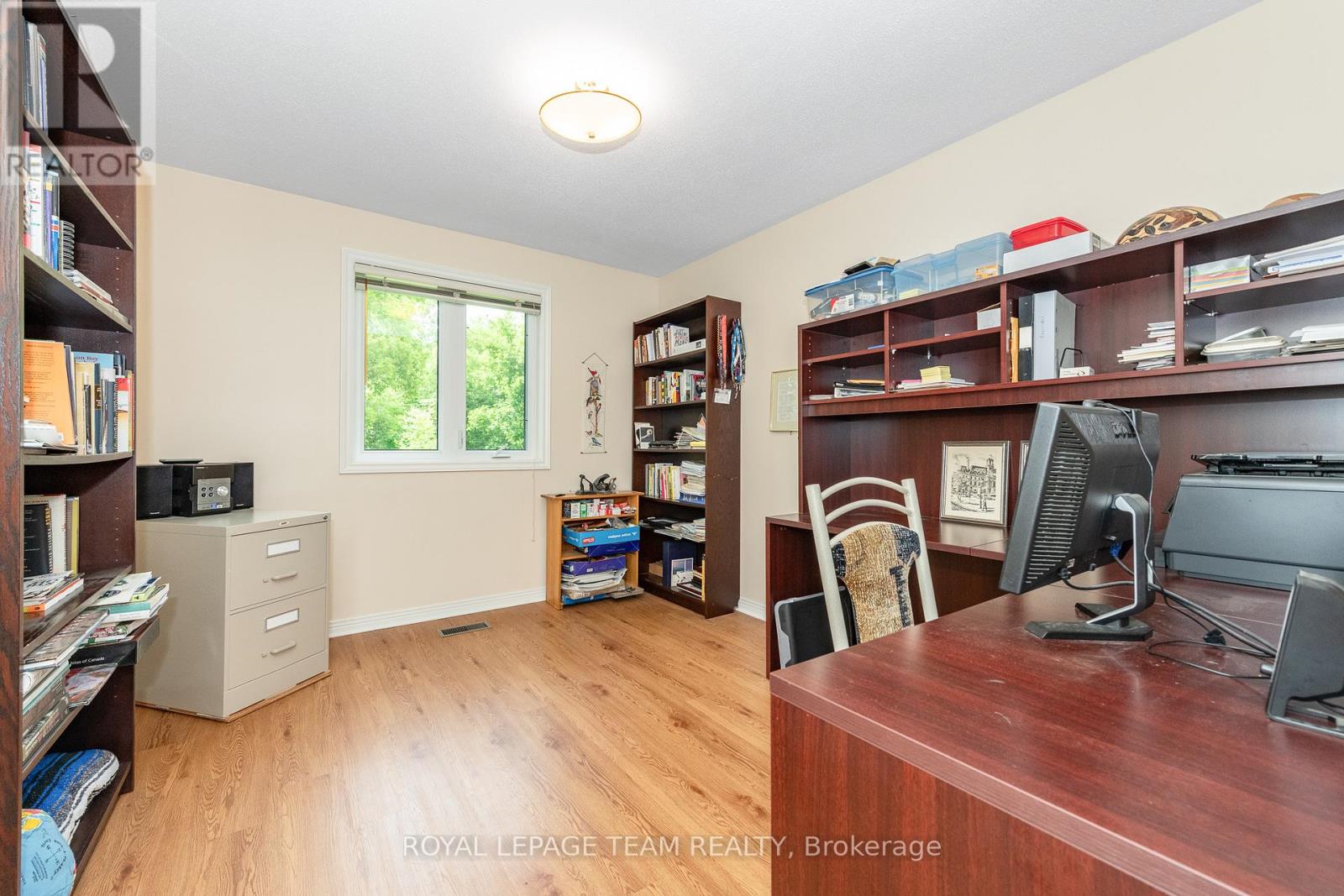 119 Royal York Street W