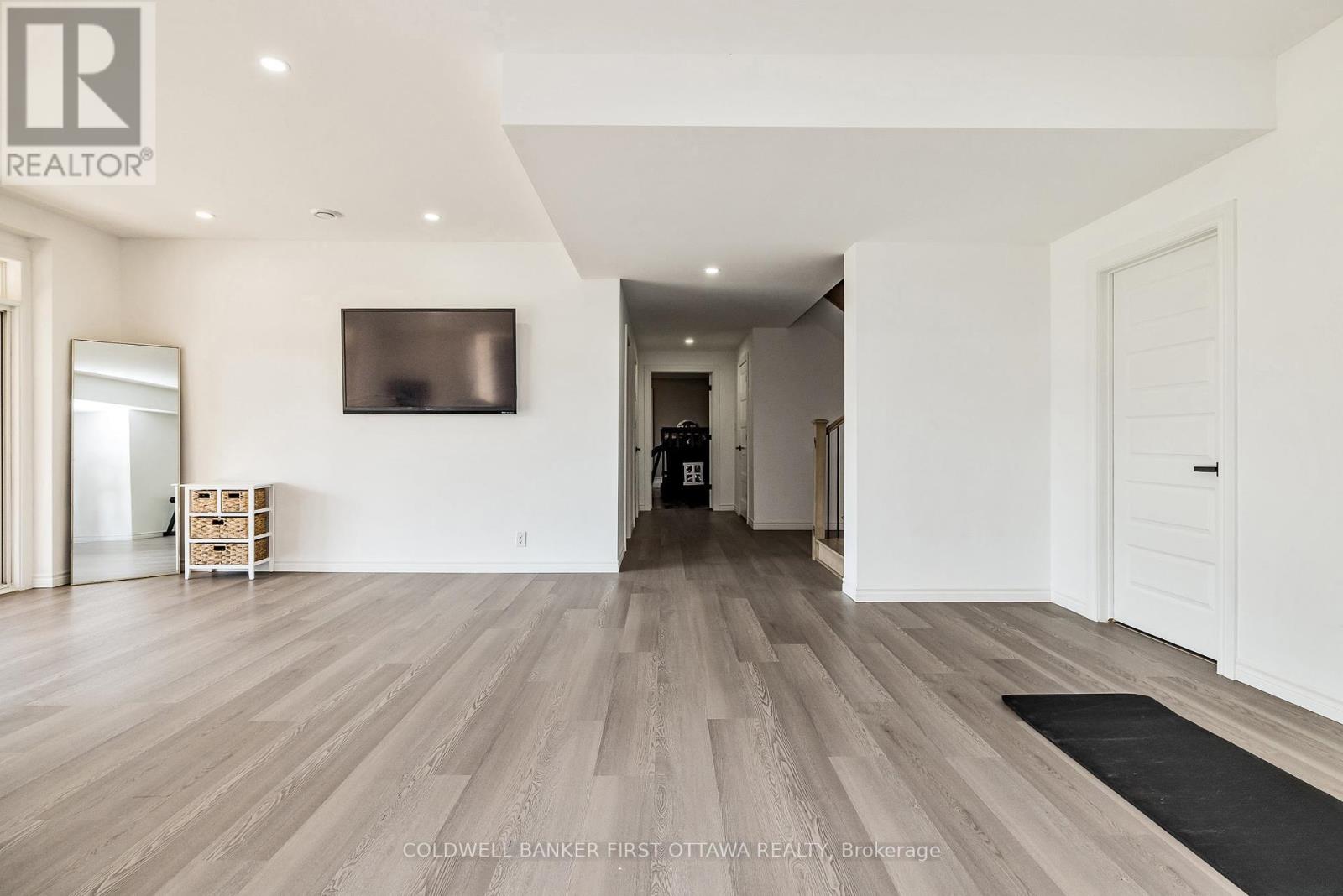 225 Hillcrest Drive
