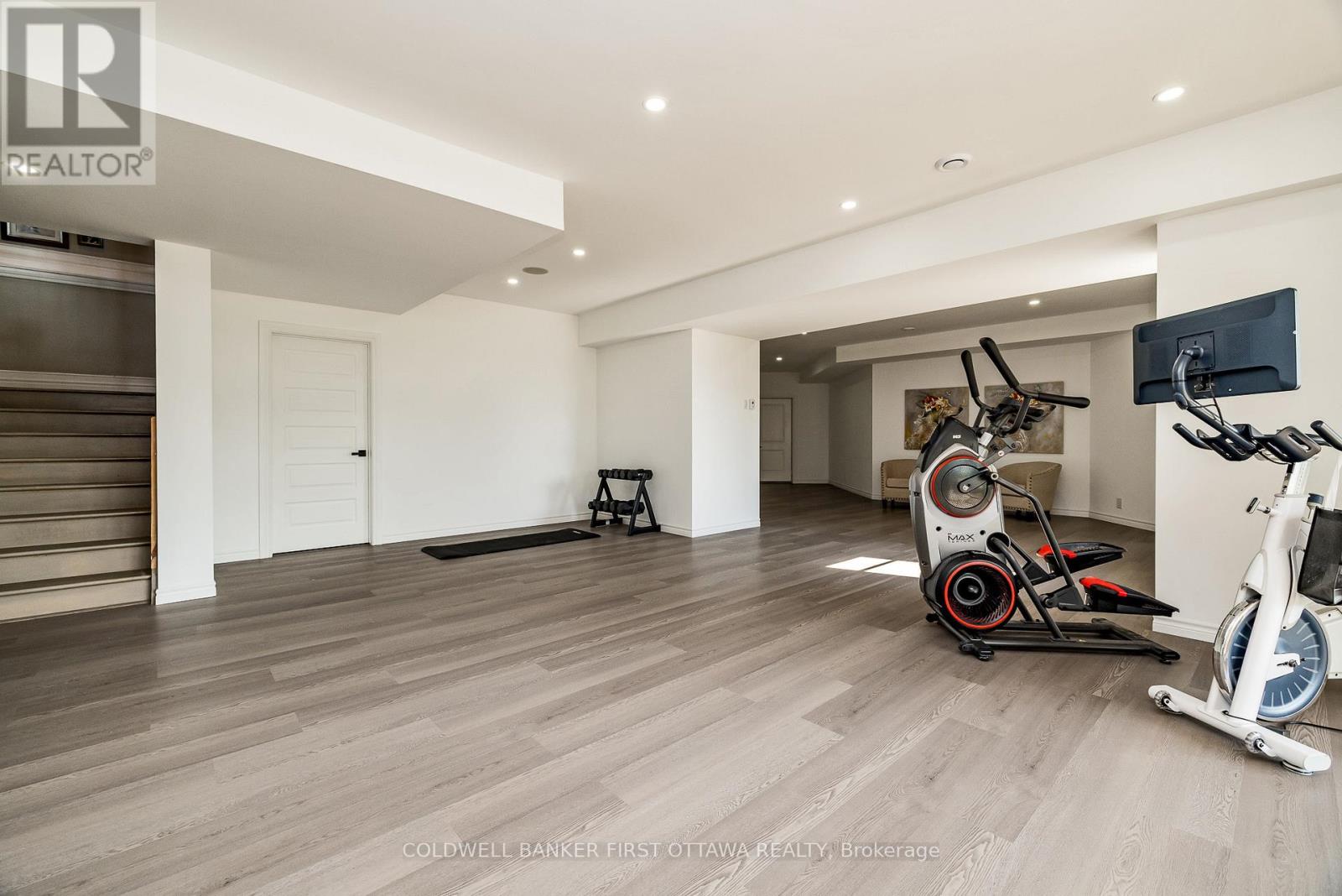 225 Hillcrest Drive