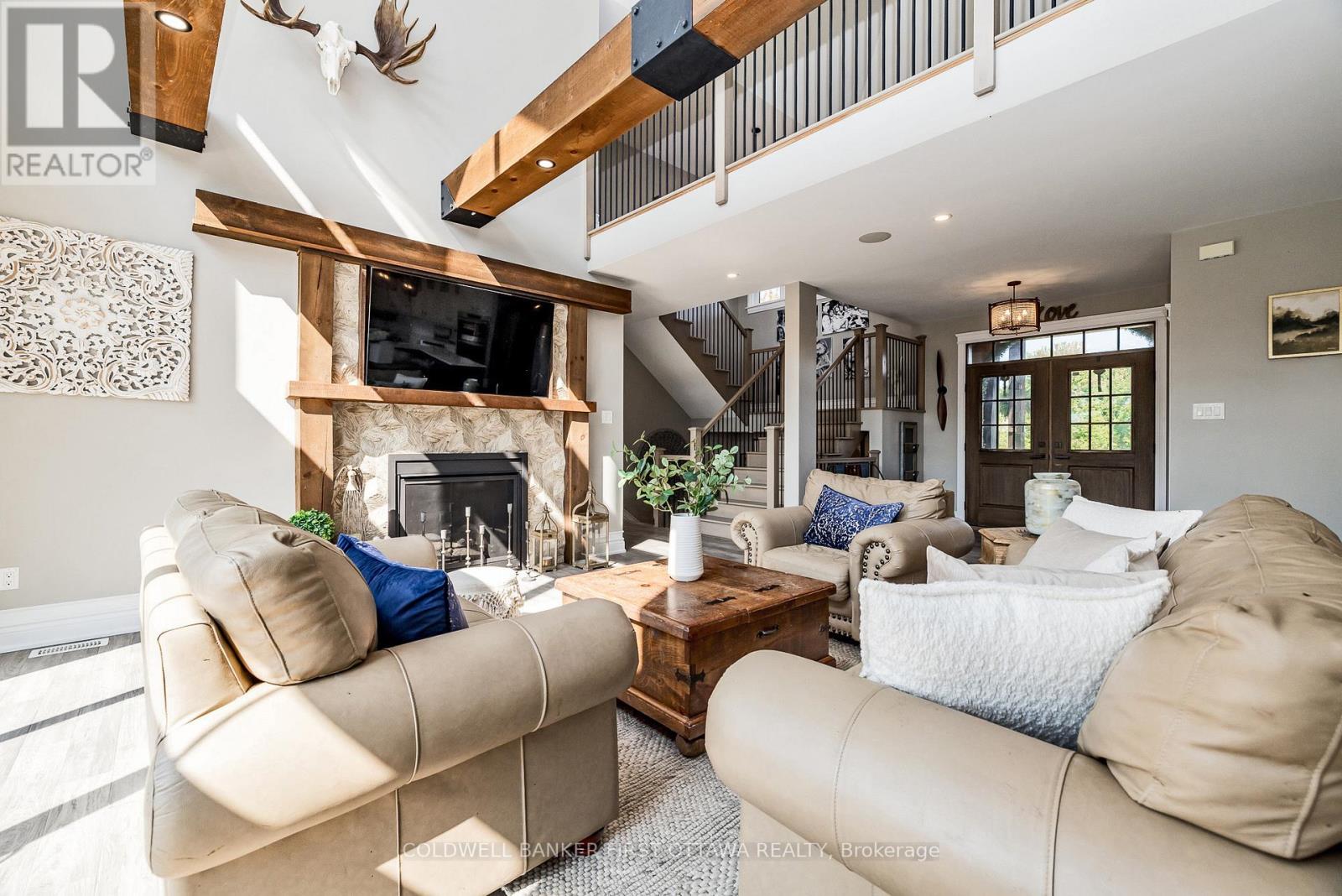 225 Hillcrest Drive