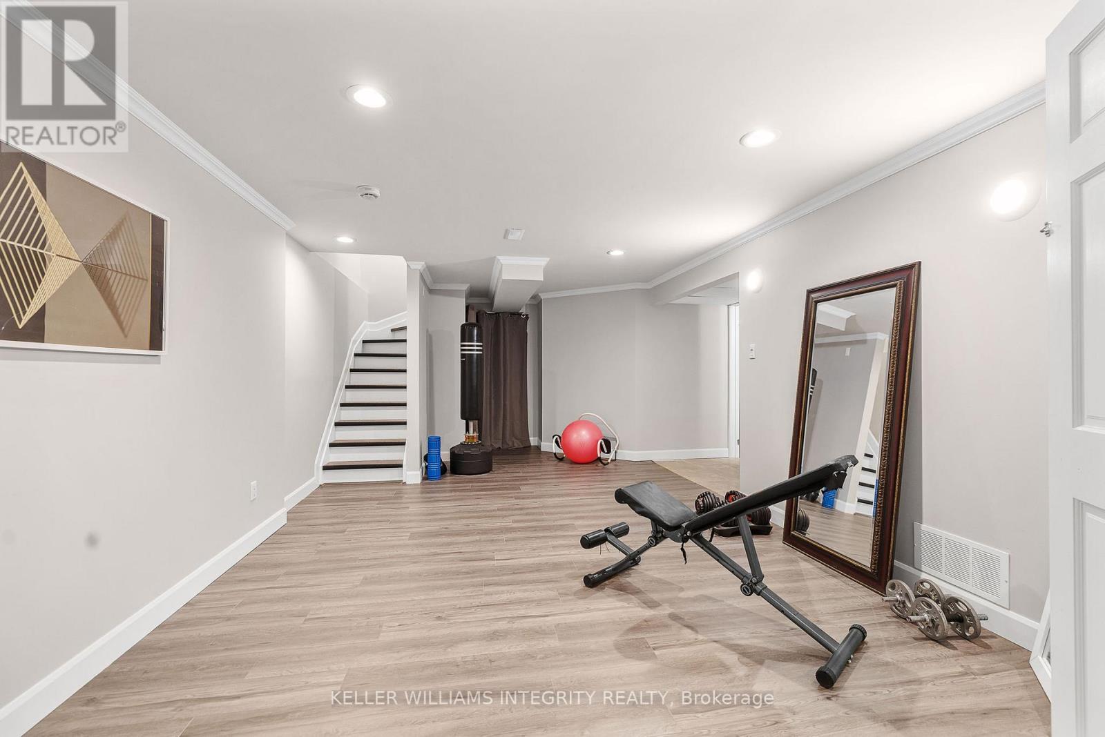 644 Devonwood Circle