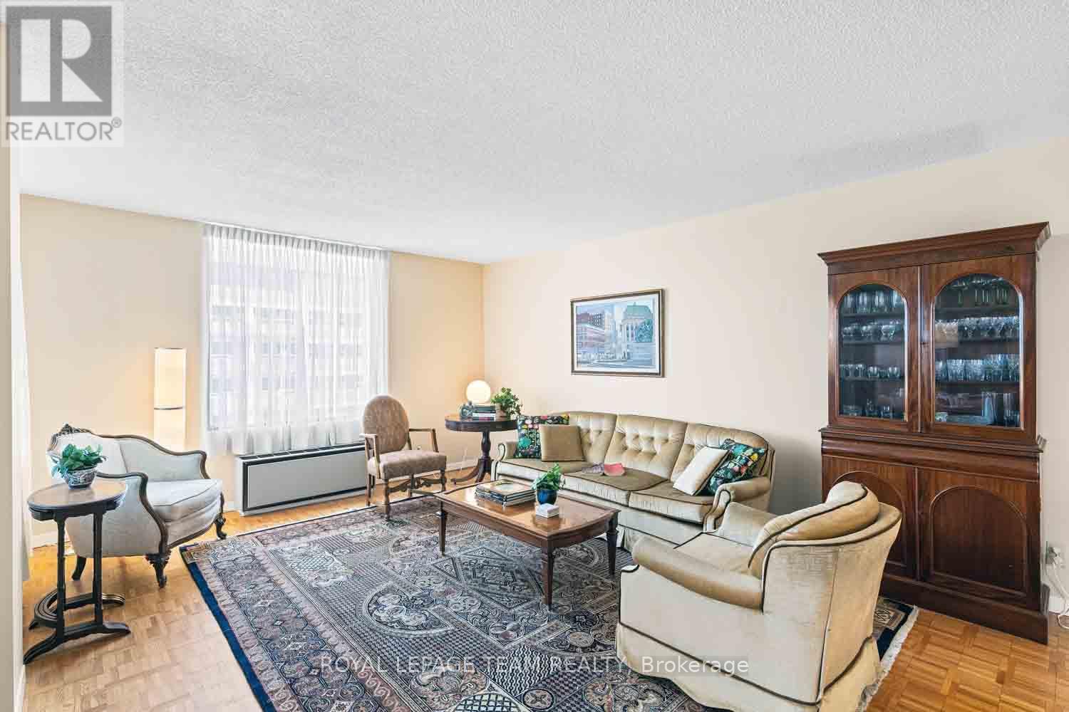 804 - 40 Arthur Street