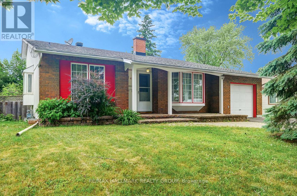 2149 Hubbard Crescent