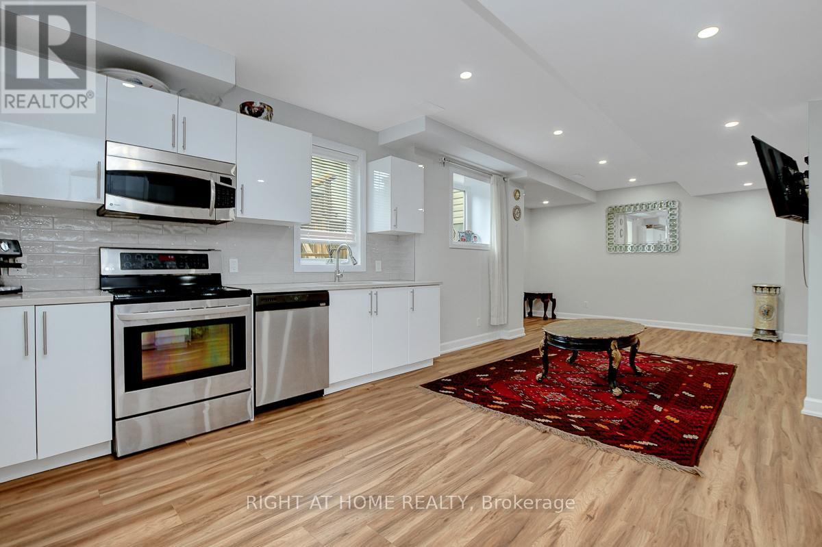 498 Landswood Way