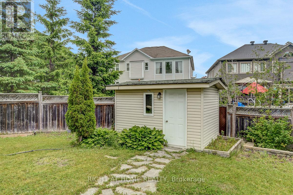 498 Landswood Way