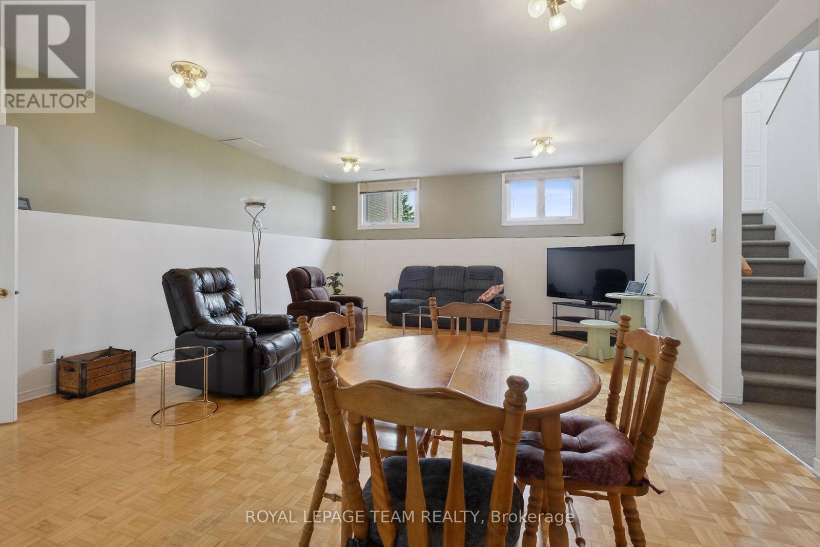 8665 Russell Road