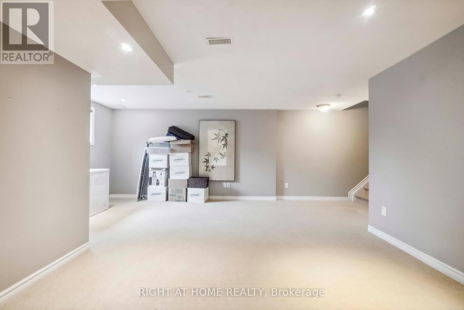 163 Mojave Crescent