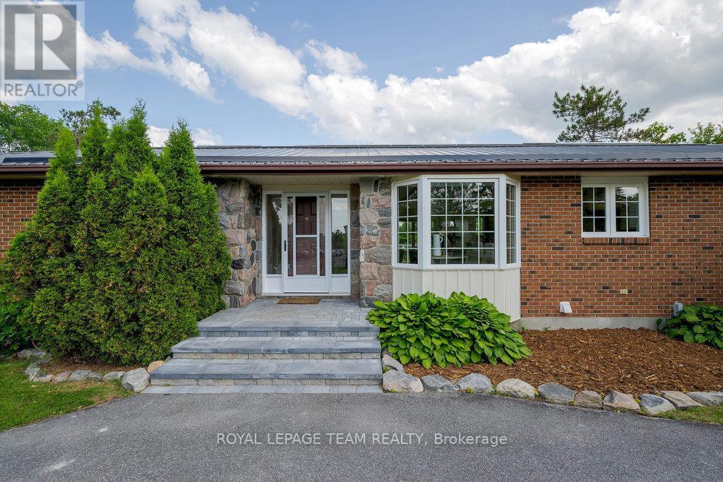 517 Donald B. Munro Drive