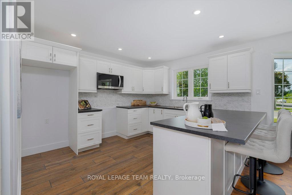 517 Donald B. Munro Drive