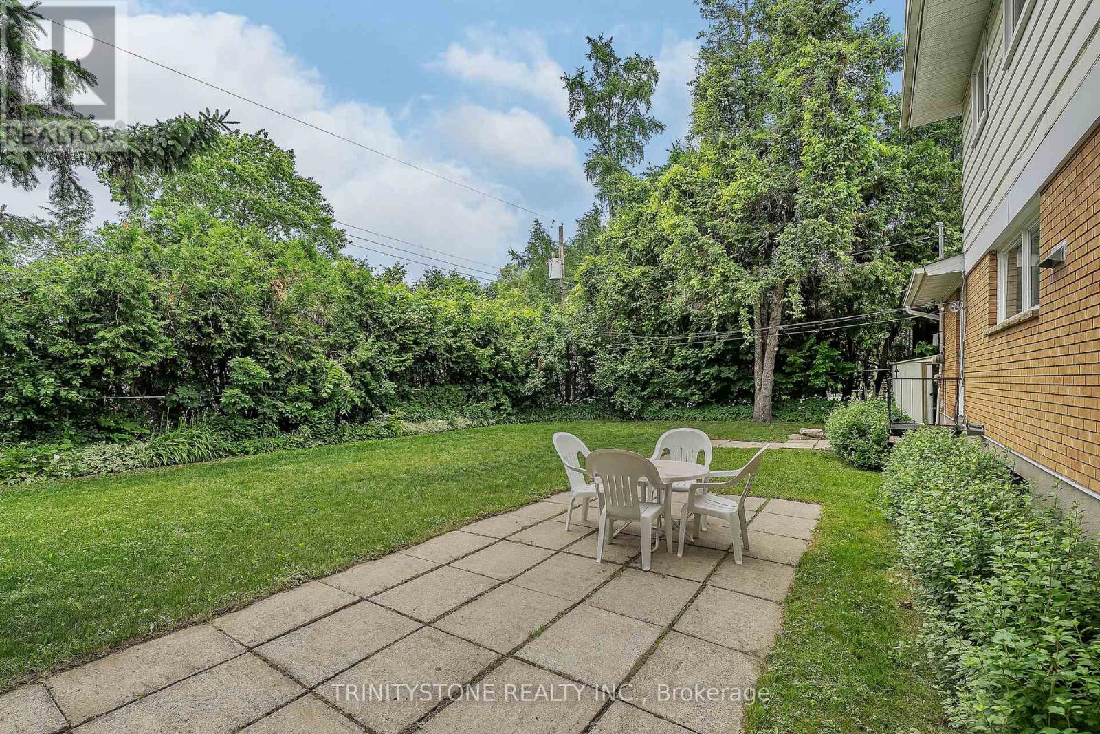 7 Pulford Crescent