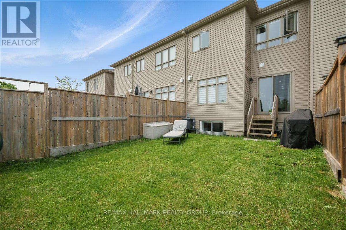 325 Lipizzaner Street