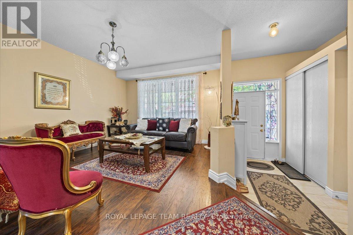 12 Sunvale Way