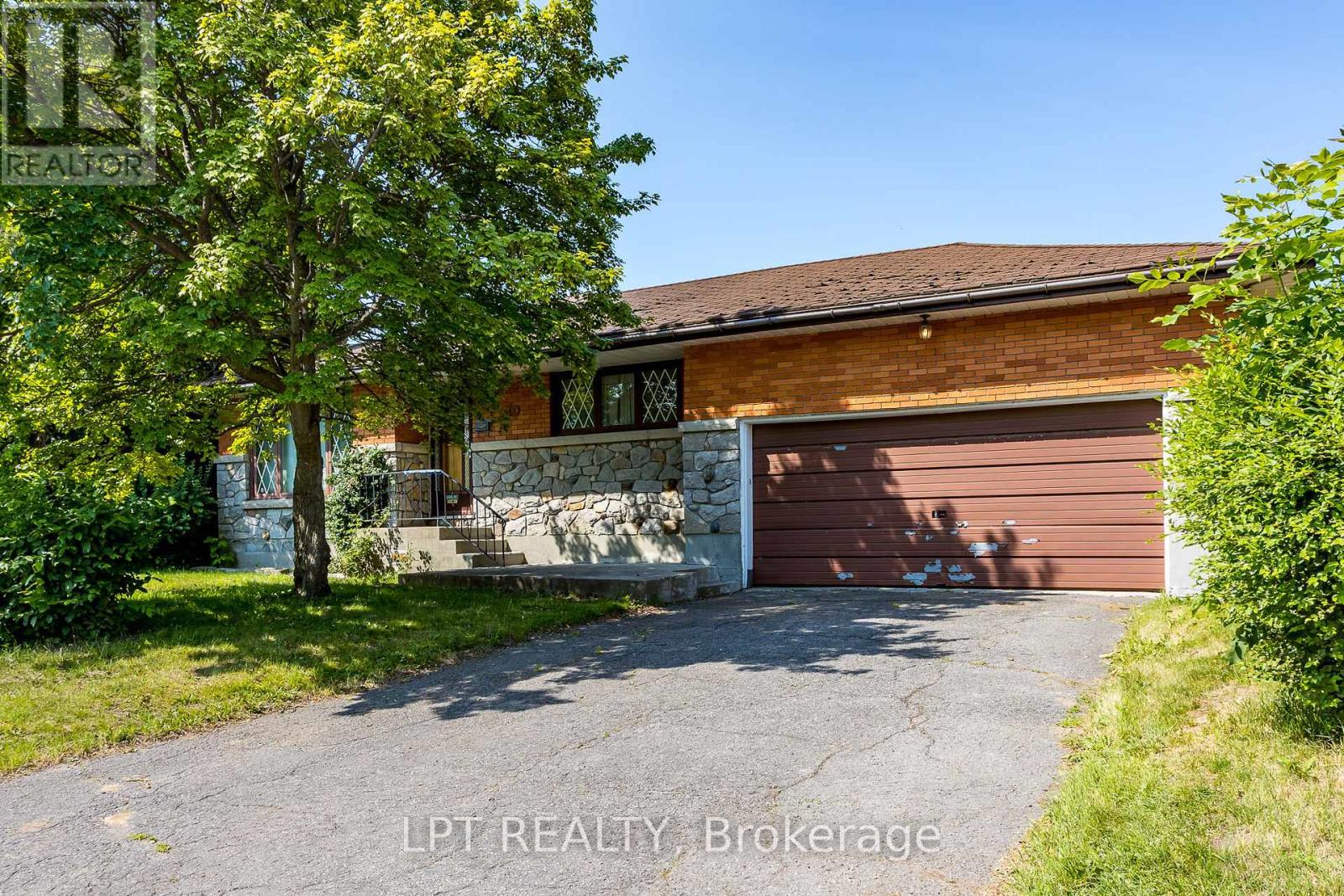 648 Parkview Road