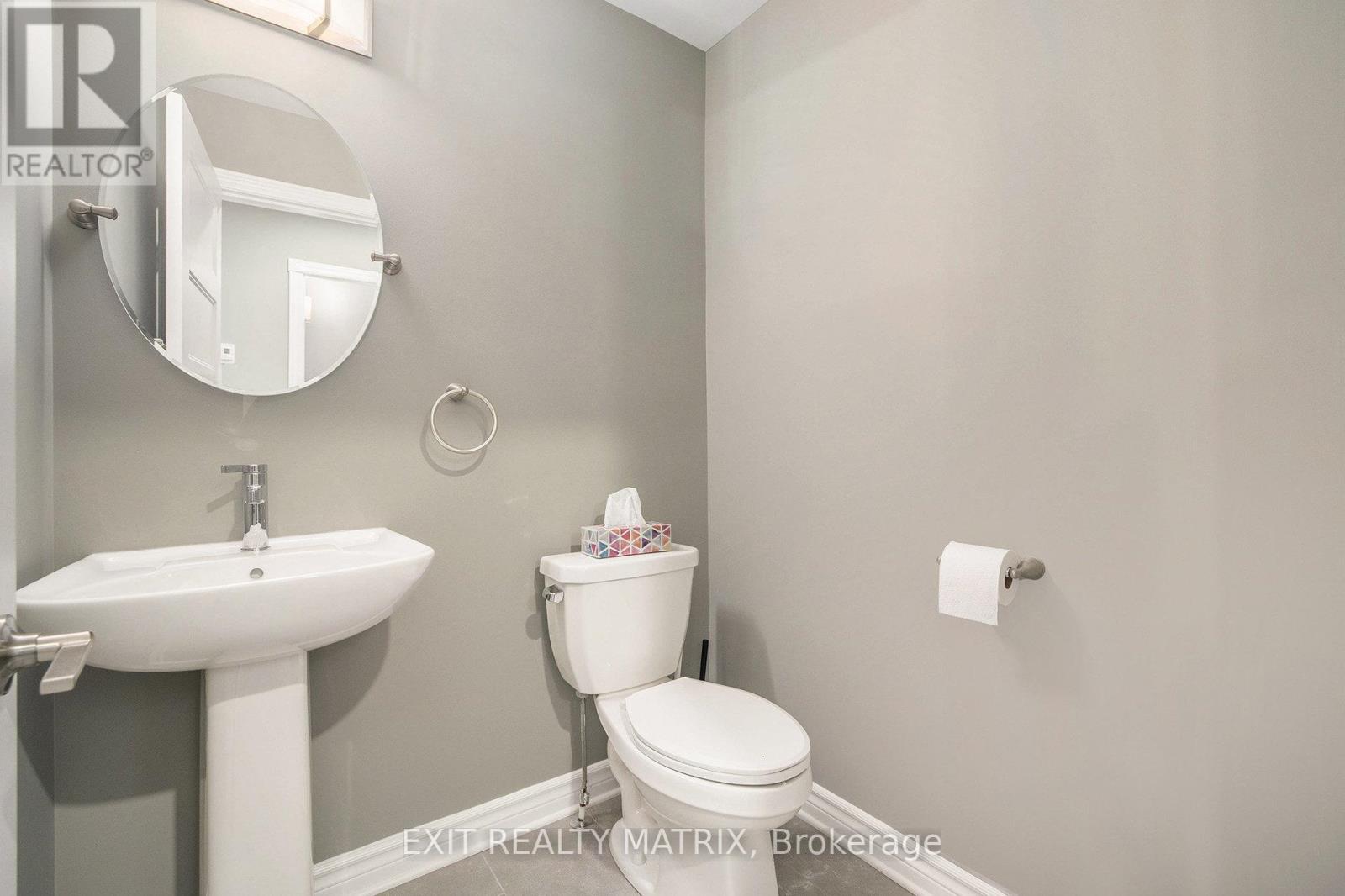3253 Maisonneuve Road