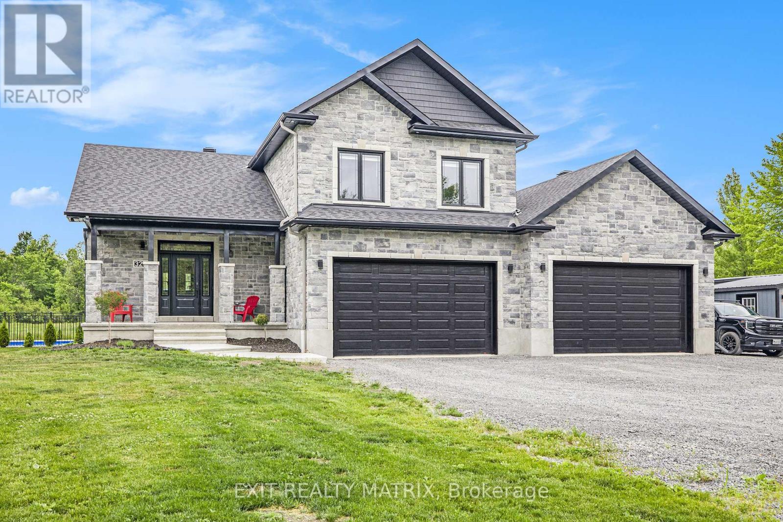 3253 Maisonneuve Road
