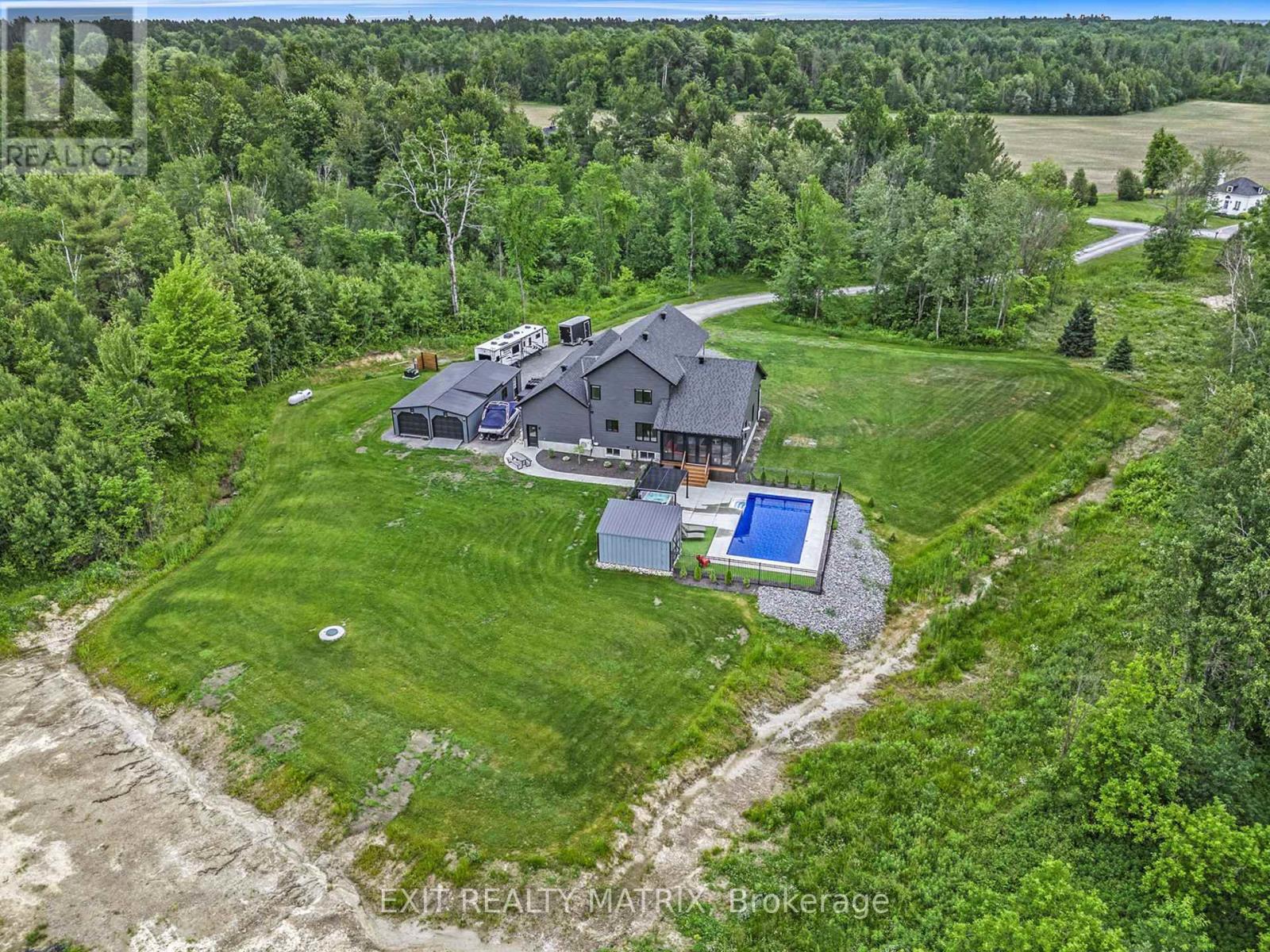 3253 Maisonneuve Road