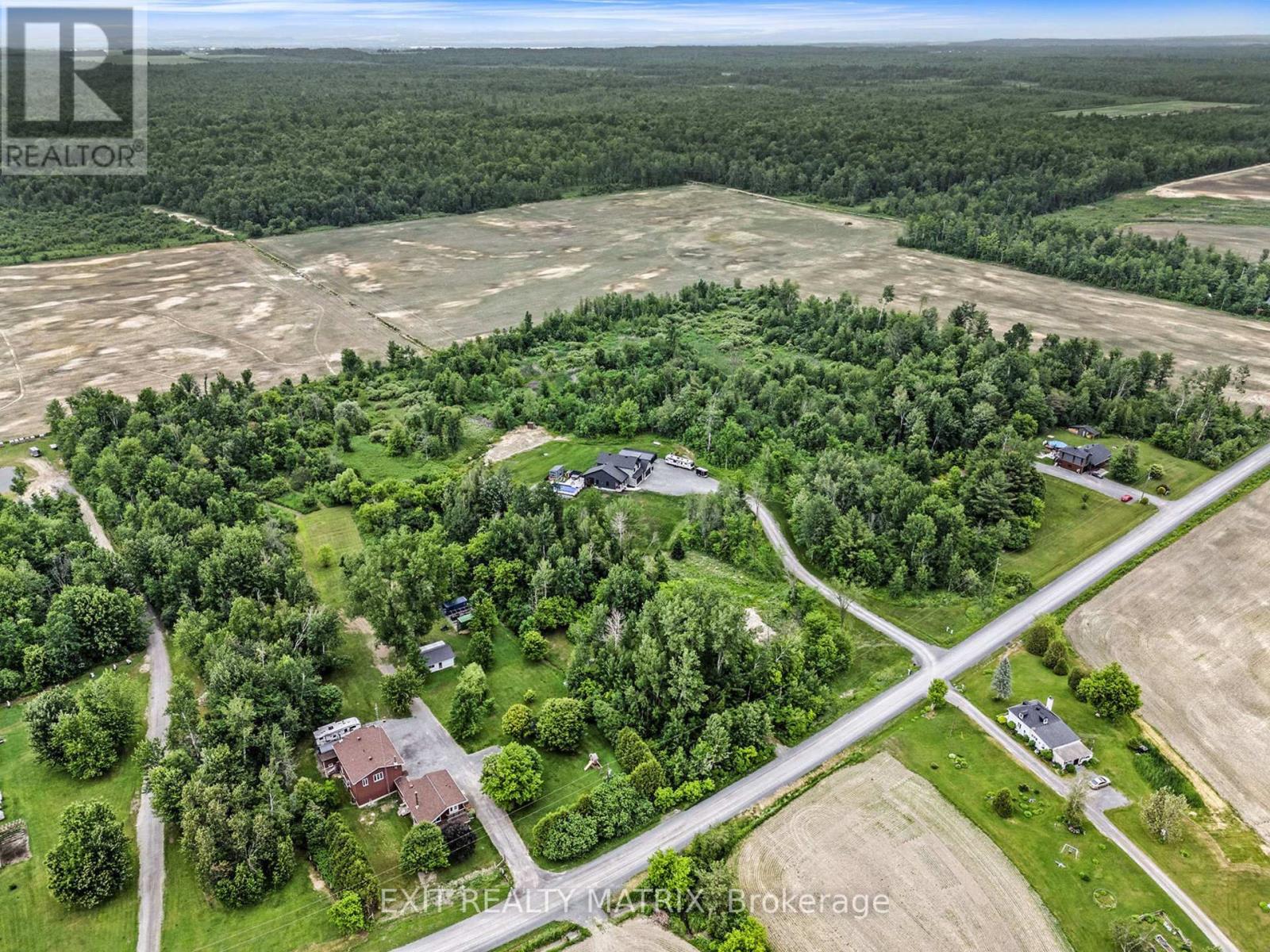 3253 Maisonneuve Road