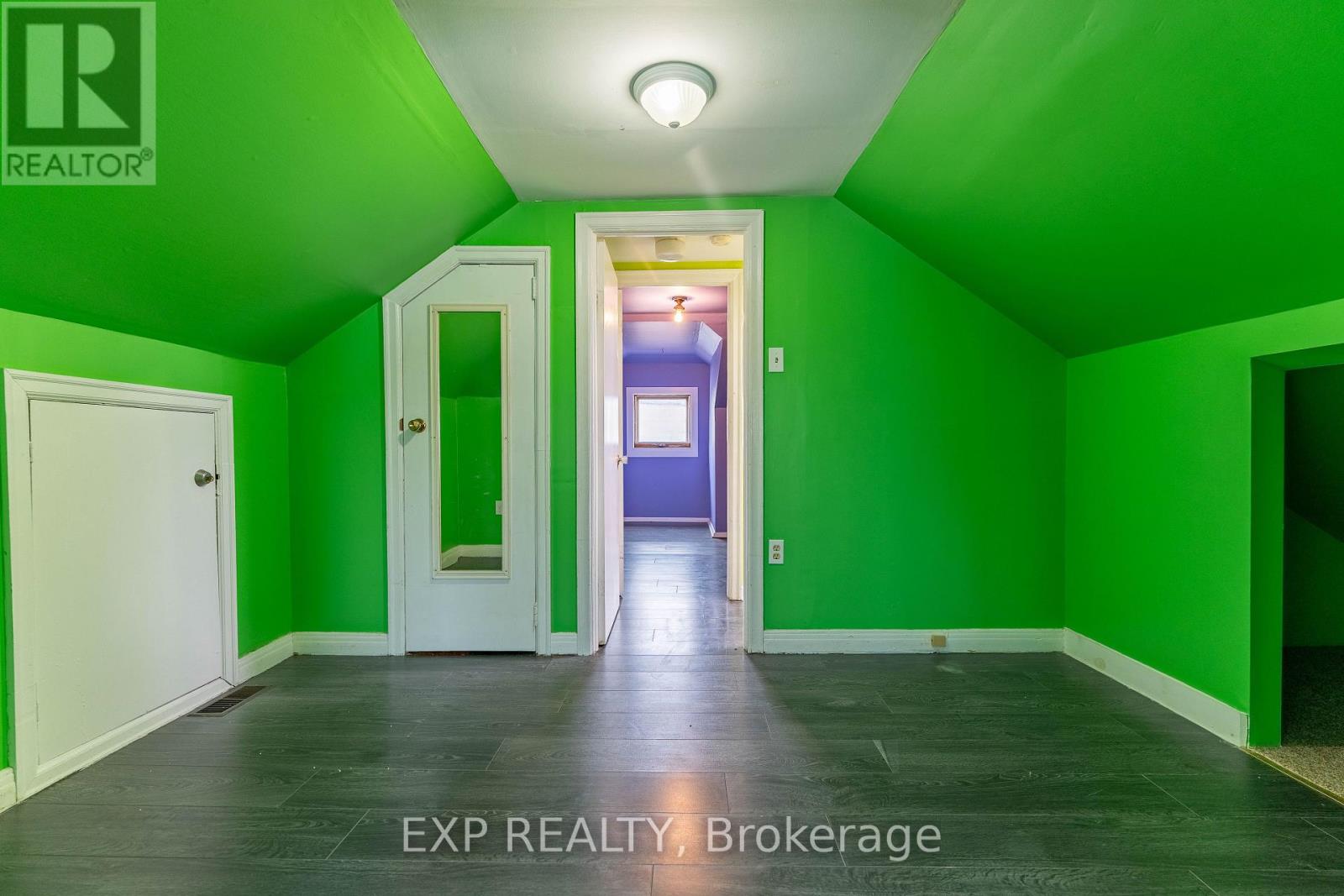 318 Montfort Street