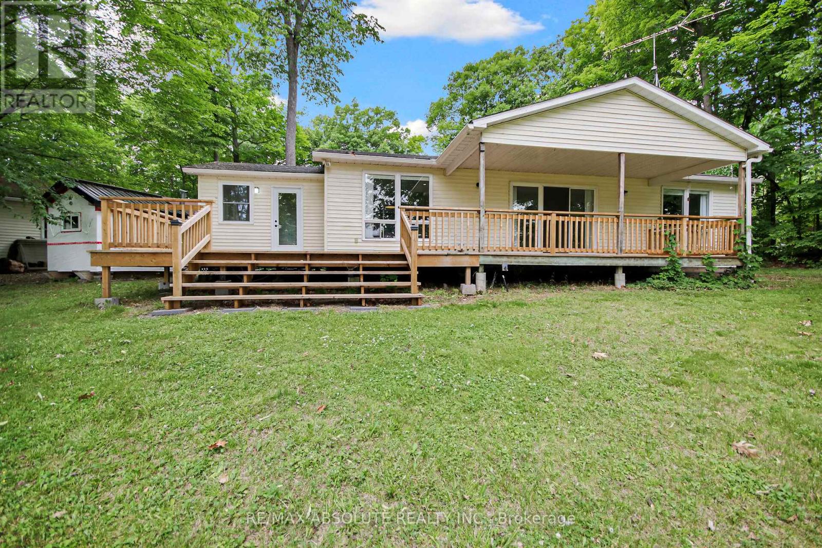 210 Pickerel Point Road